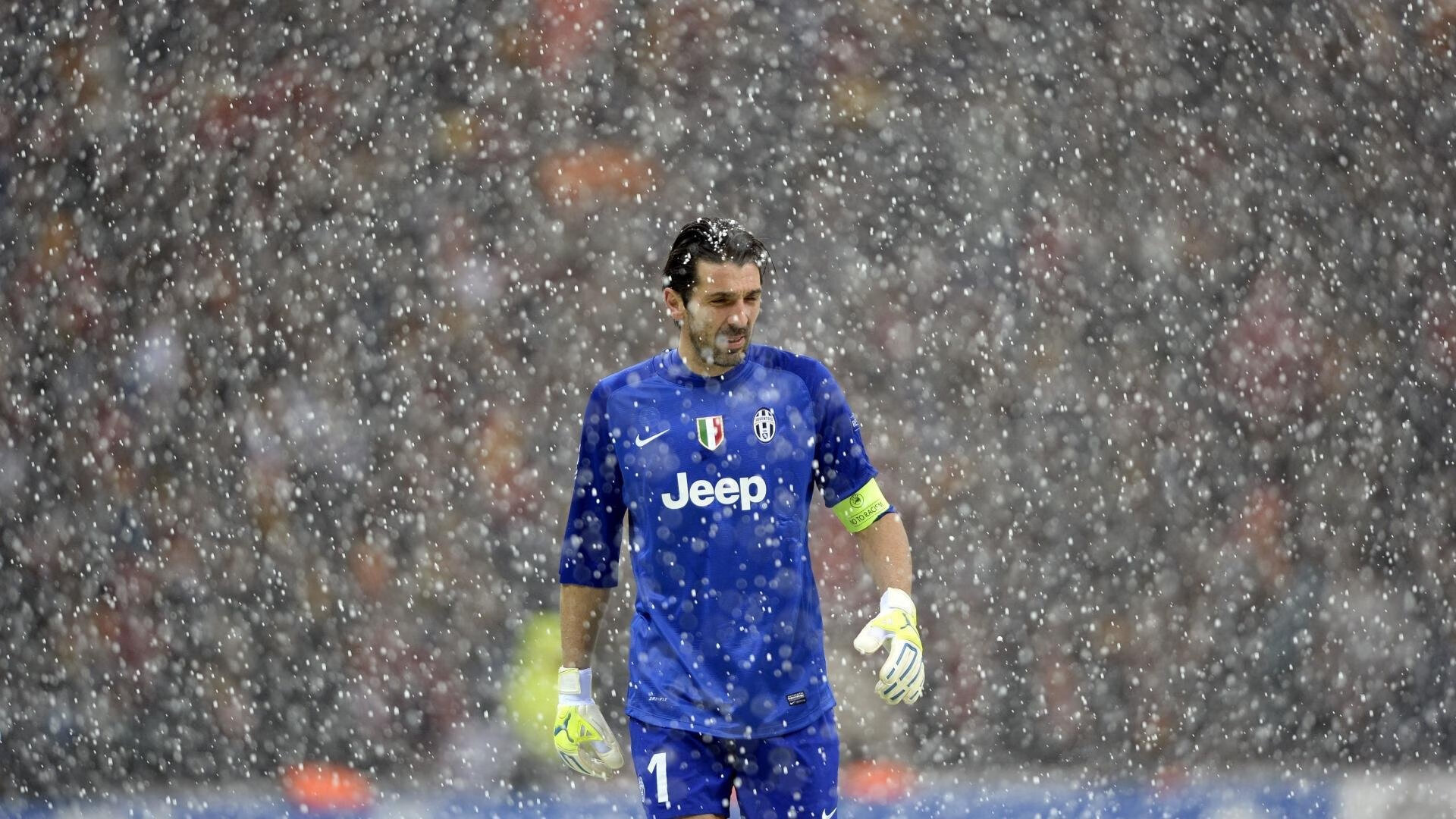 《堡垒之夜》官方推出新竞技模式，战术丰富多变，《堡垒之夜》游戏玩法